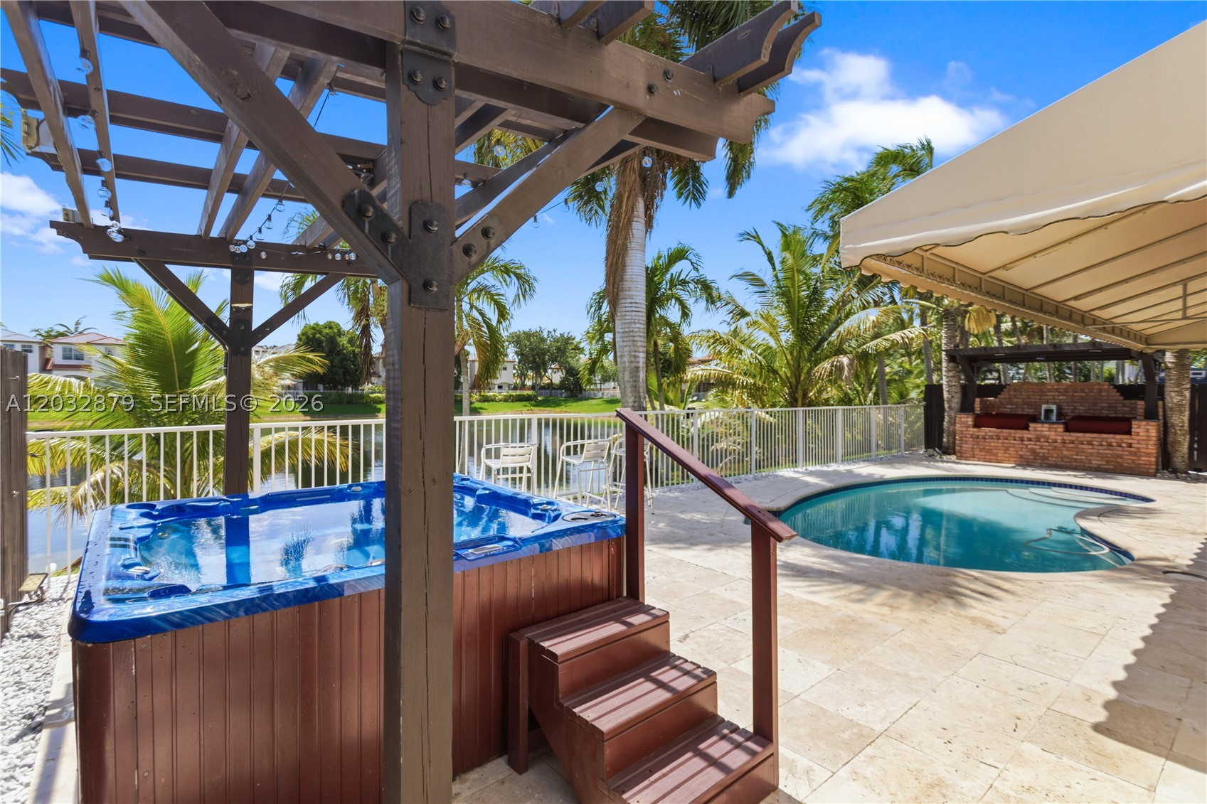CRESTVIEW LAKES - Residential