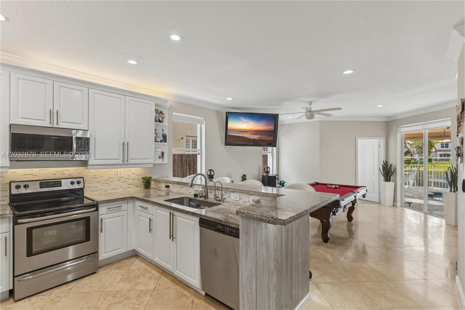 CRESTVIEW LAKES - Residential