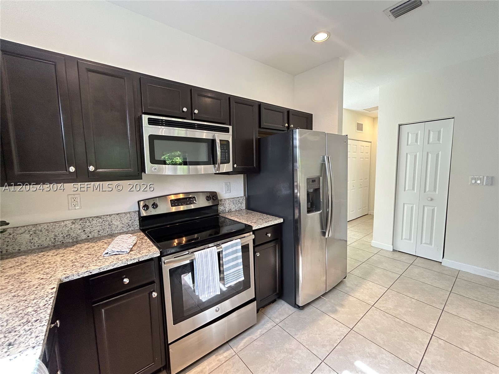GARDEN ESTATES AT THE HAM - Residential Lease