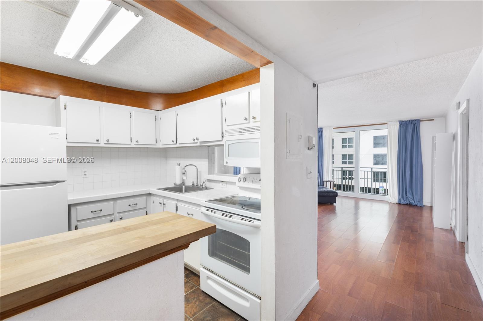 OCEAN POINT CONDO - Residential