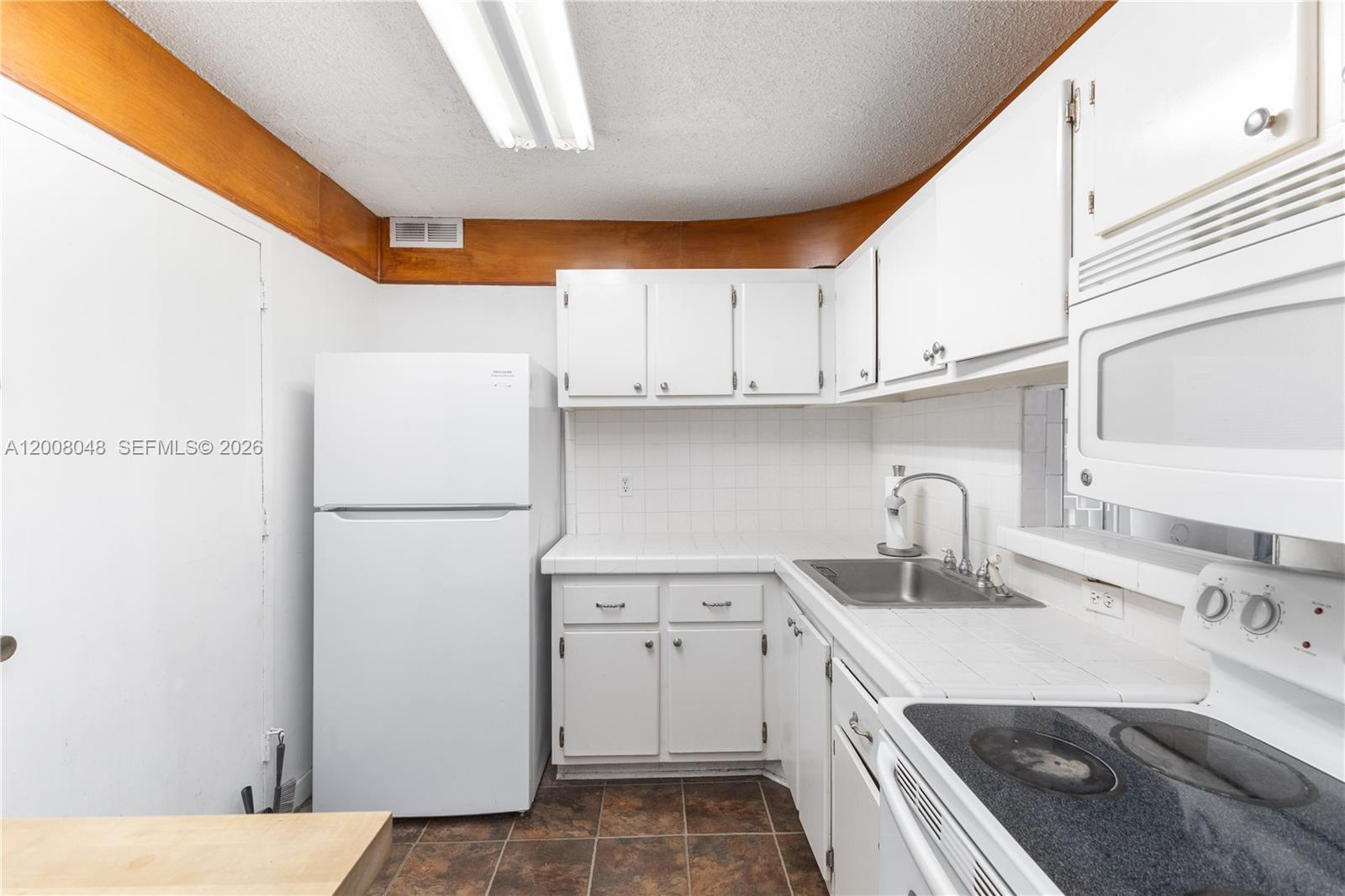 OCEAN POINT CONDO - Residential