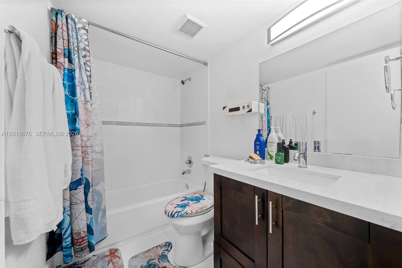 BAYVIEW PALM CONDO - Residential