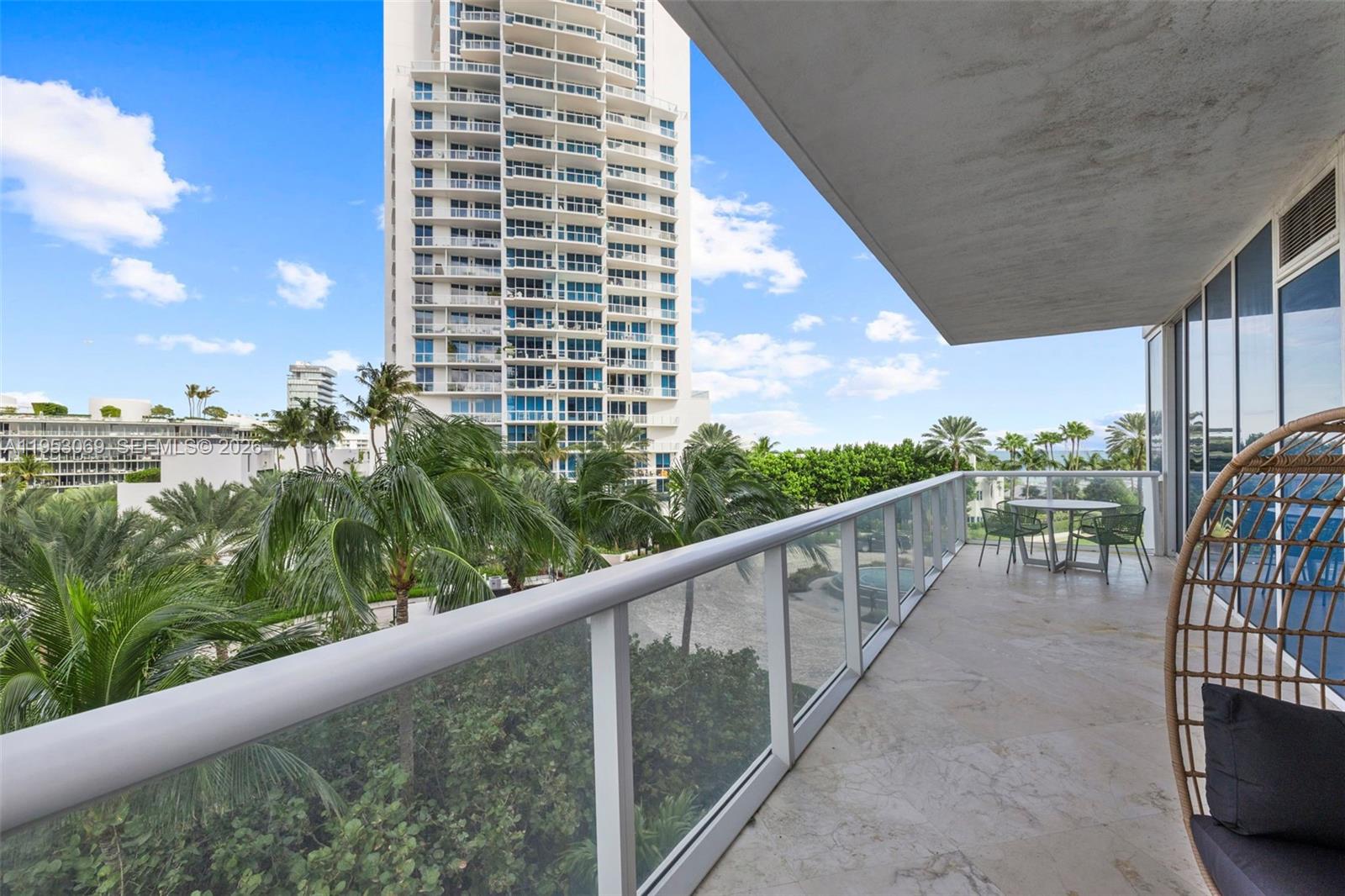 CONTINUUM ON SOUTH BEACH - Residential