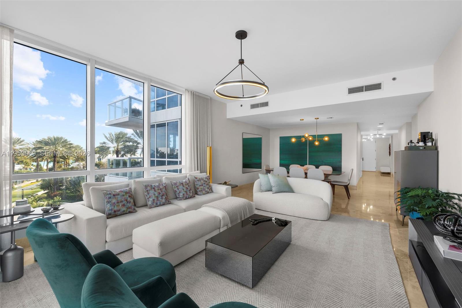 CONTINUUM ON SOUTH BEACH - Residential