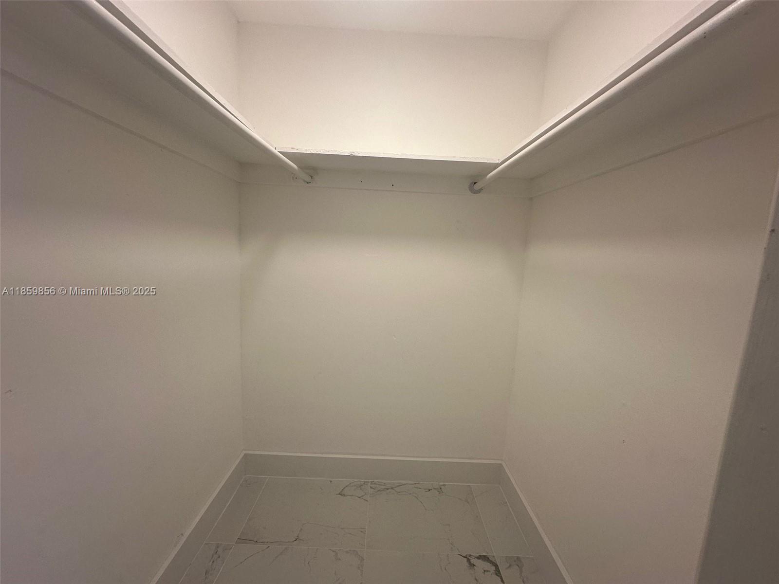 HOLLYWOOD BEACH GARDENS - Residential Lease