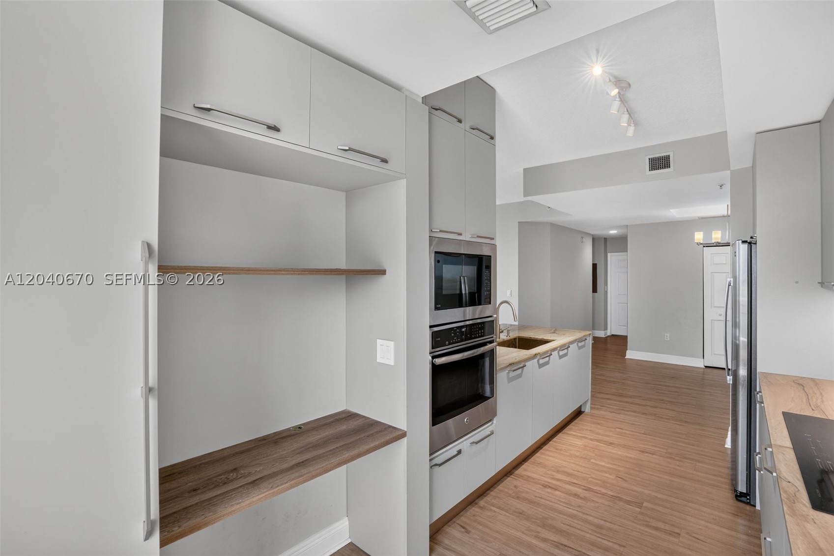 GABLES MARQUIS CONDO - Residential