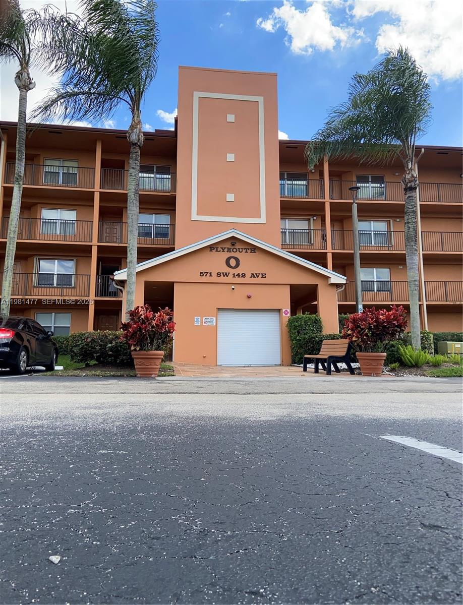 Discover this spacious and cozy 2-bedroom, 2-bathroom apartment, located in the prestigious Century Village community—an established community for residents aged 55 and over. The unit features an in-unit washer and dryer, a walk-in closet, a breakfast area, a spacious living room, and a private balcony—ideal for relaxing and enjoying moments of tranquility. The property includes an assigned parking space, as well as visitor parking, providing added convenience for both residents and their guests. Century Village offers a true resort-style lifestyle, with amenities that include a clubhouse featuring multiple swimming pools, fitness centers, golf, tennis, billiards, a library, and a dynamic calendar of social activities—all within a prime location. The community also boasts 24-hour security, controlled access, regular patrols, and close proximity to restaurants and entertainment options. Association fees cover water usage, trash removal, basic cable and internet service, as well as access to all clubhouse amenities. This is an excellent opportunity to enjoy comfort, security, and quality of life—all in one place. Located in Plymouth III (Building O).
Residents must be 55 years of age or older; one person under the age of 55 is permitted. Rentals are not permitted during the first 2 years of ownership. A minimum credit score of 700 is required. Service animals are permitted with the documentation required by the association.
