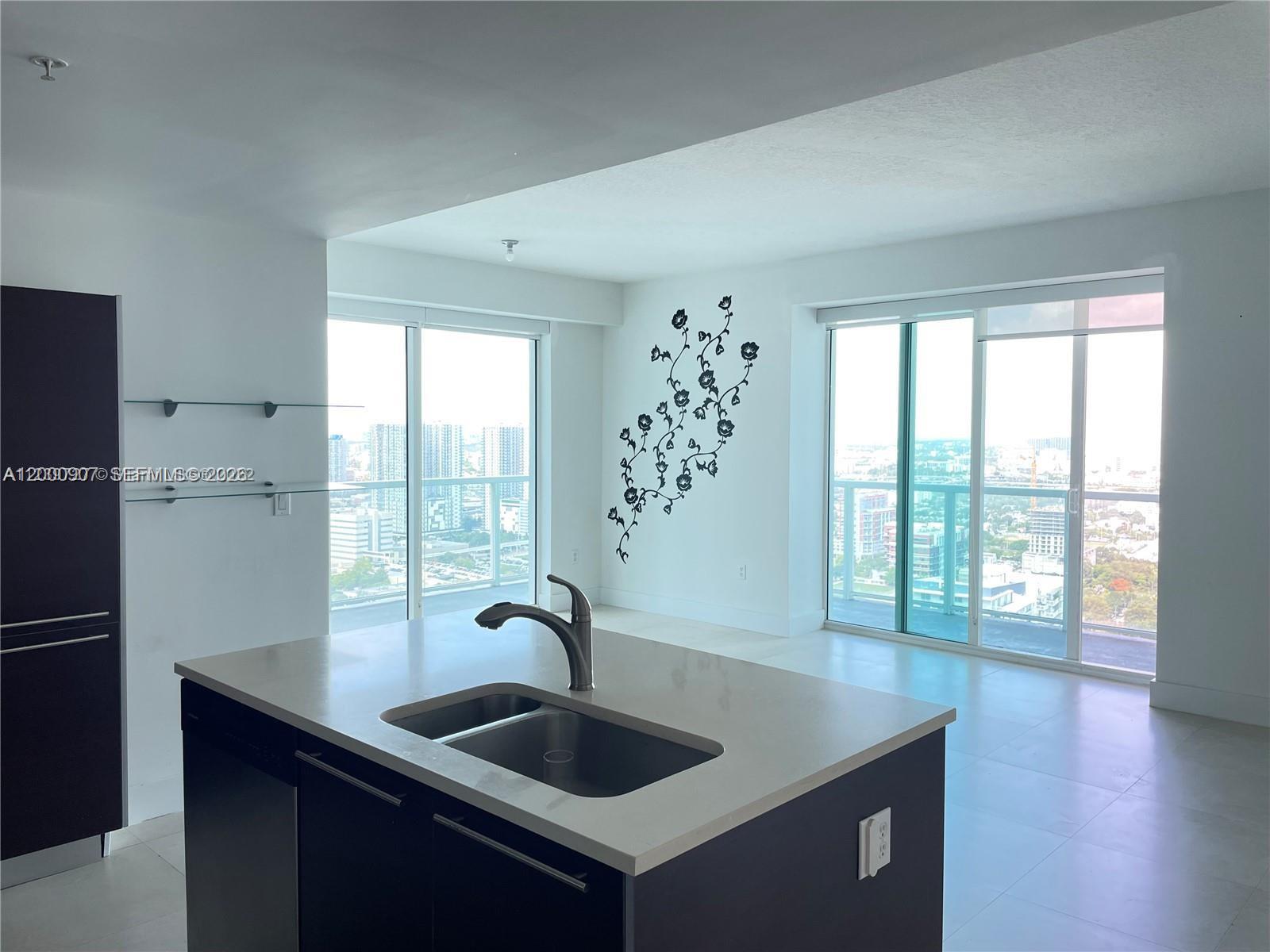 QUANTUM ON THE BAY CONDO - Residential