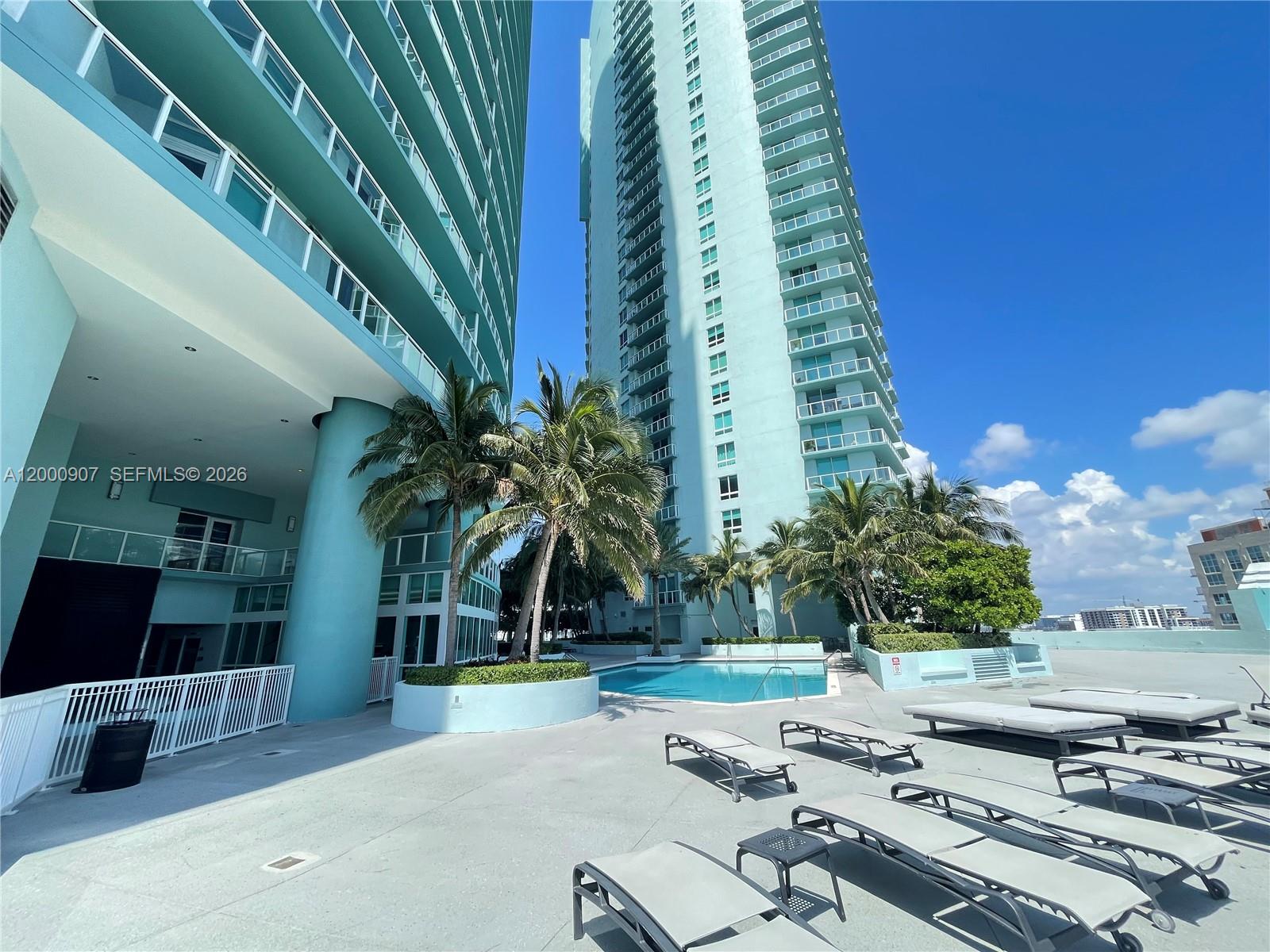 QUANTUM ON THE BAY CONDO - Residential