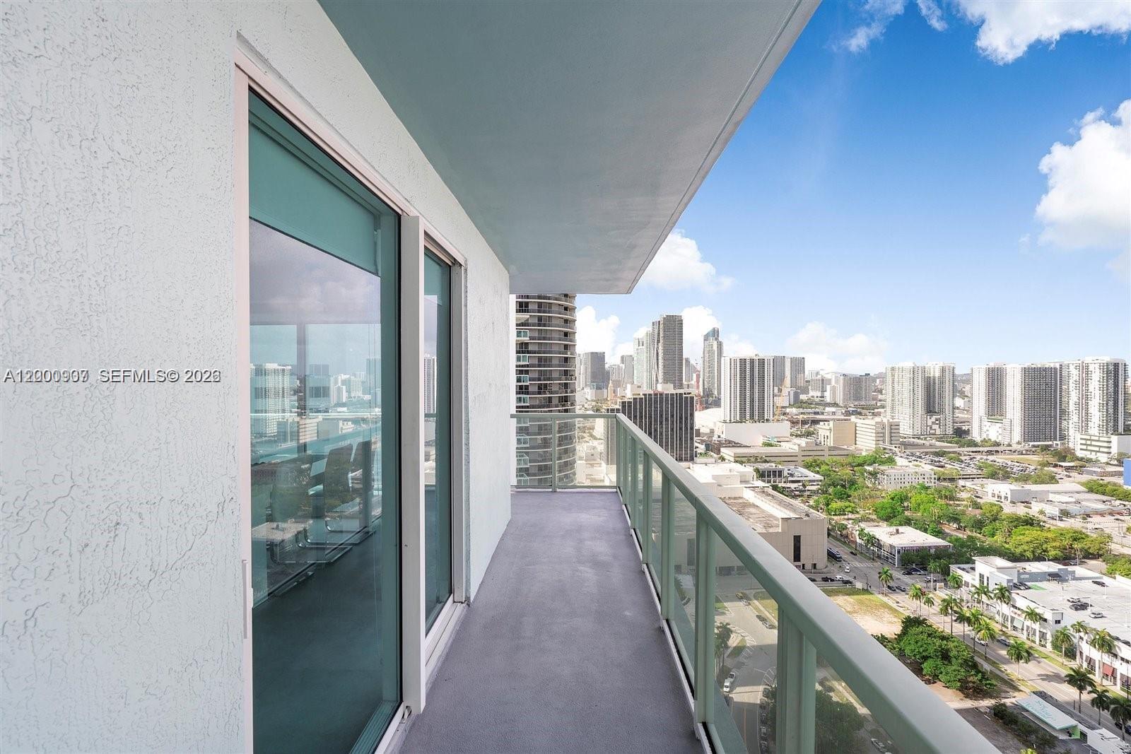 QUANTUM ON THE BAY CONDO - Residential