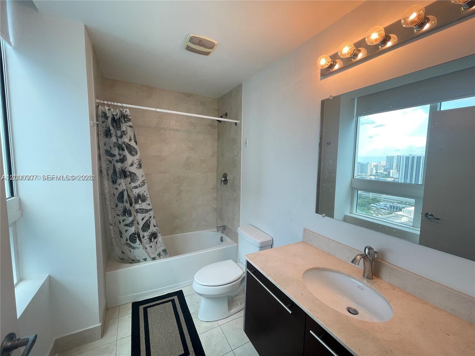QUANTUM ON THE BAY CONDO - Residential