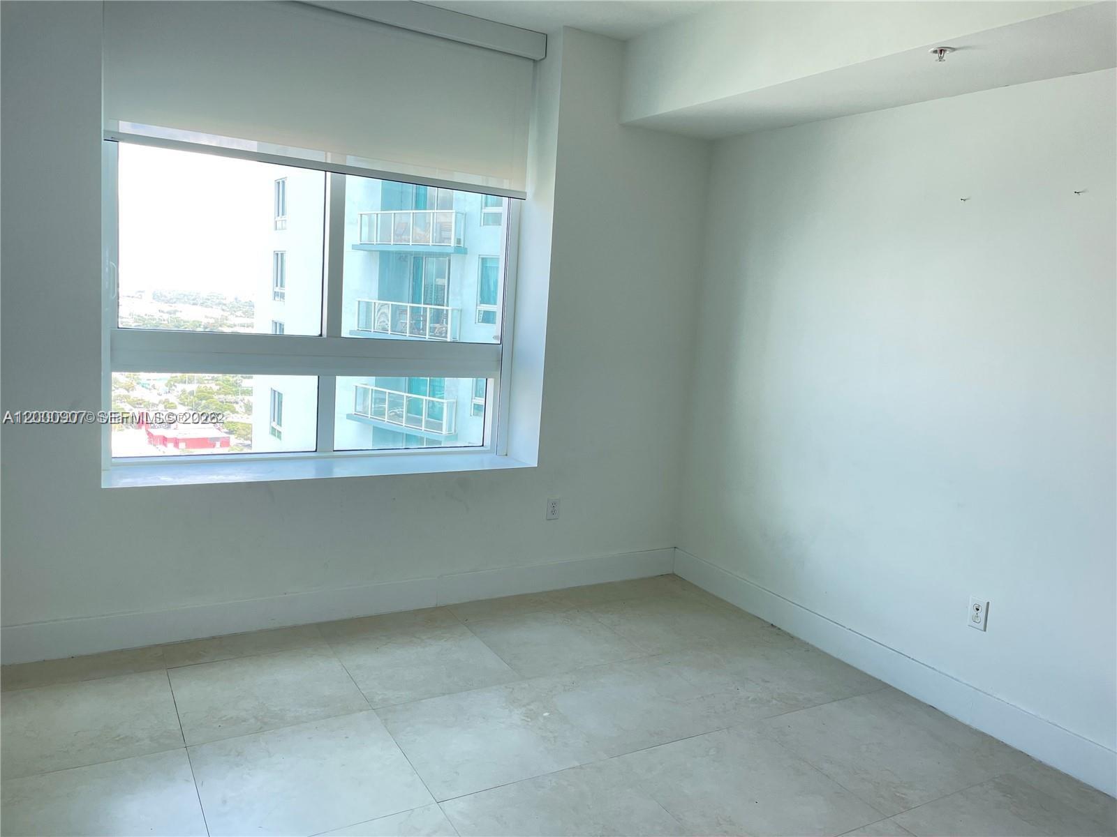 QUANTUM ON THE BAY CONDO - Residential
