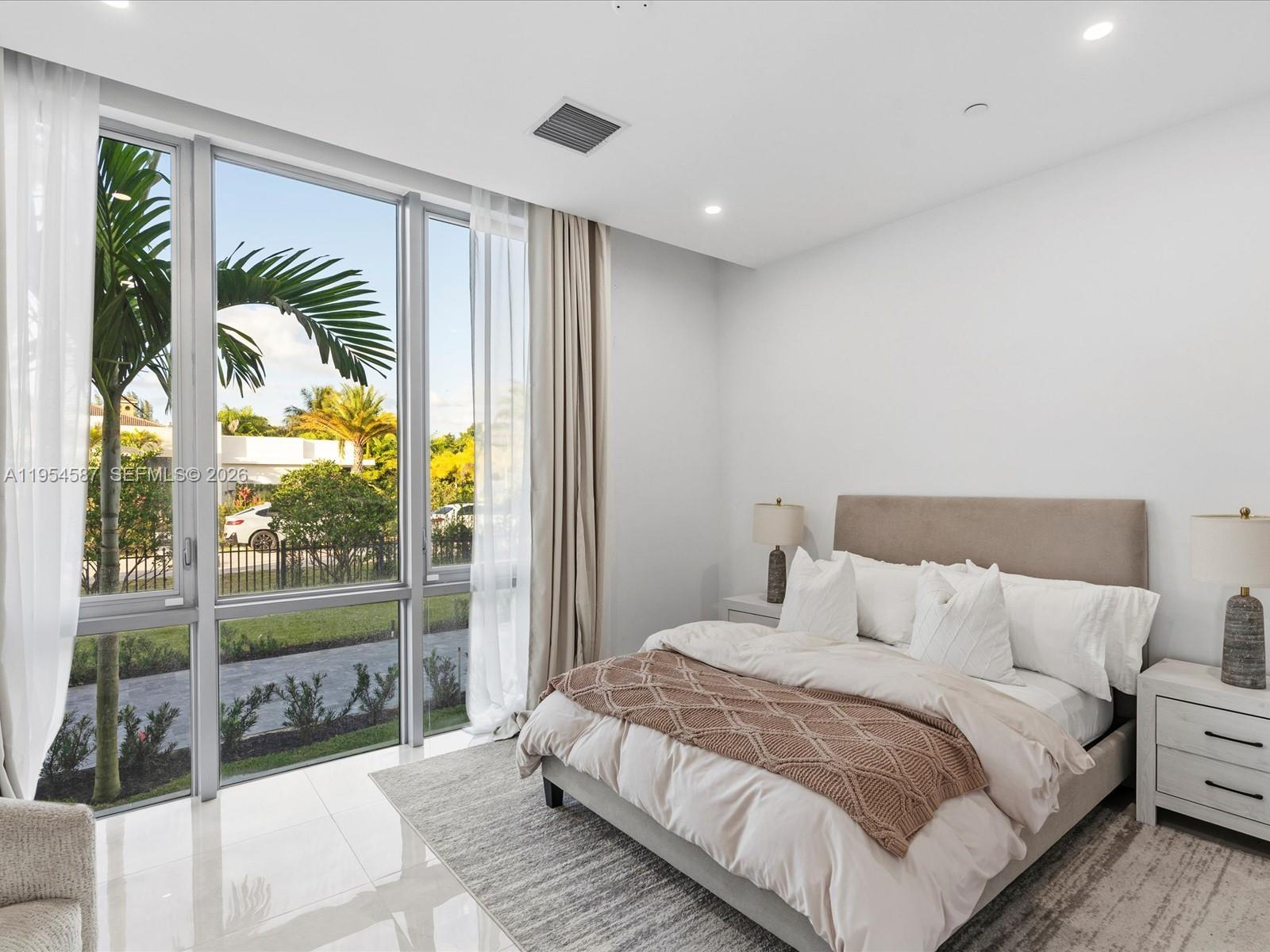 SLS REAL ESTATE 4 - Residential