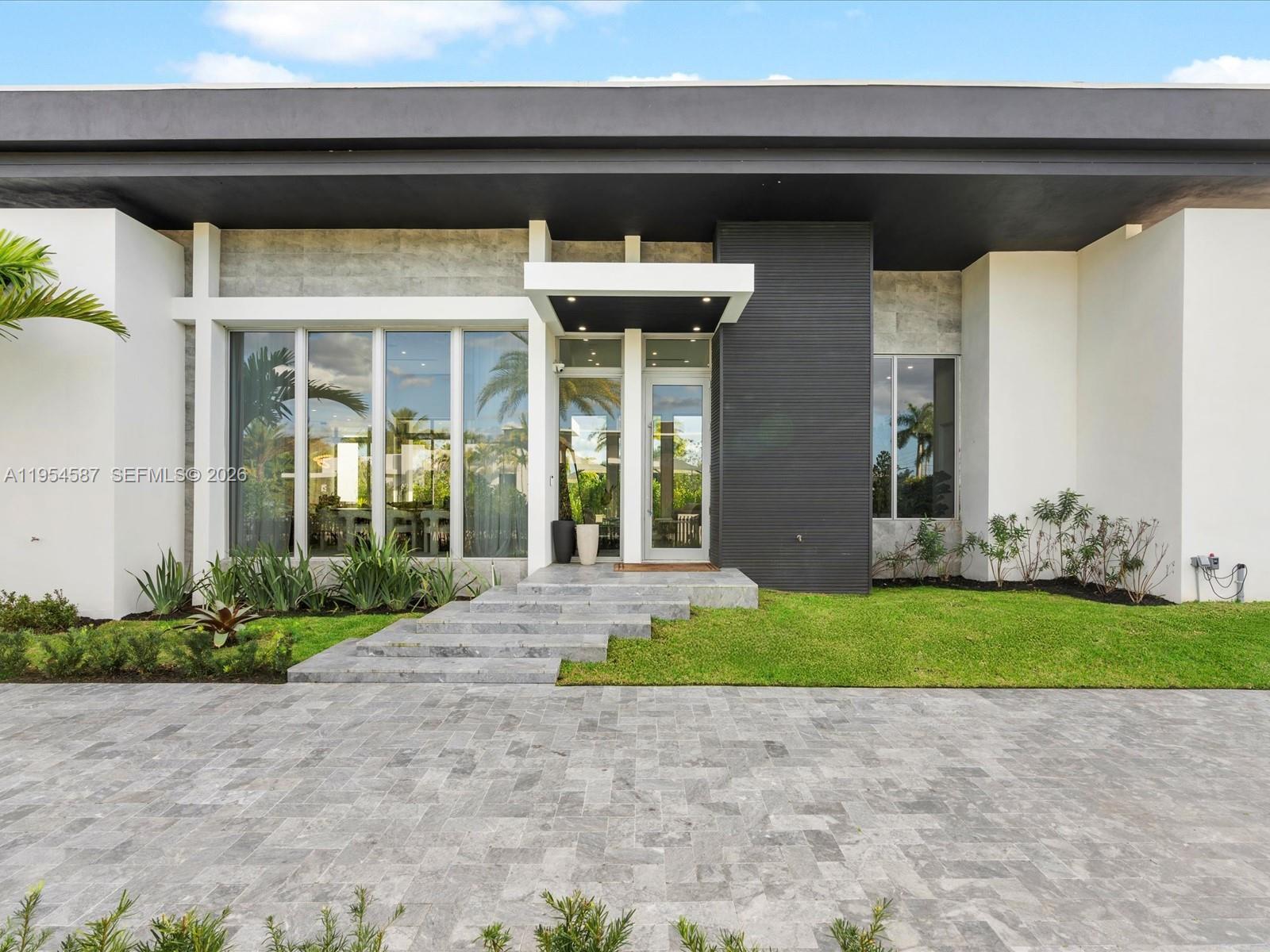 SLS REAL ESTATE 4 - Residential