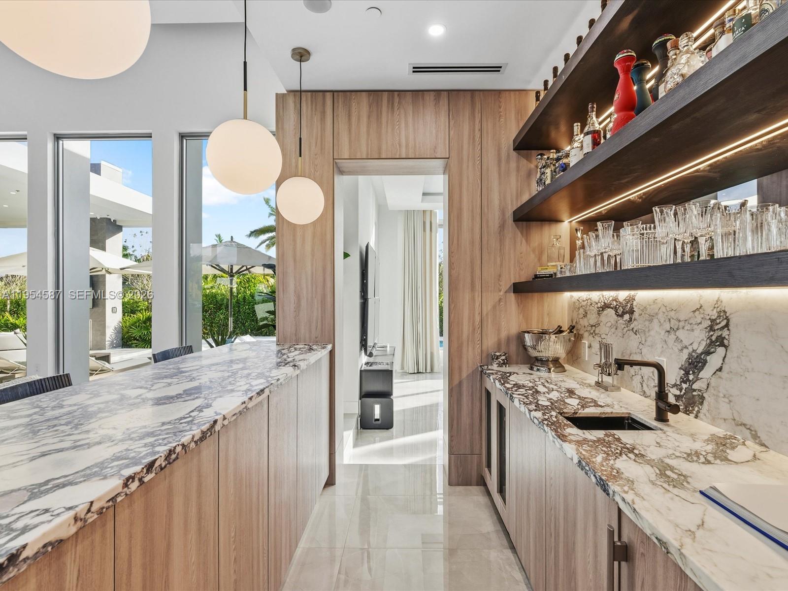 SLS REAL ESTATE 4 - Residential