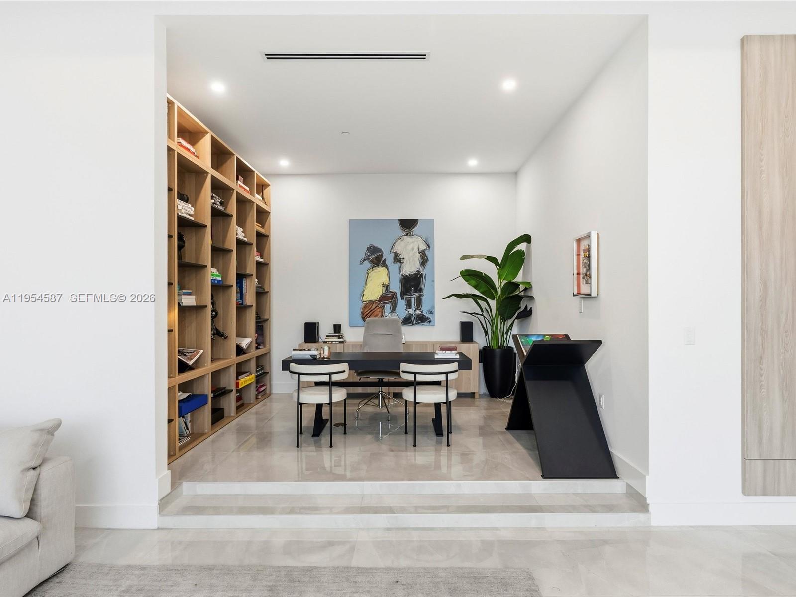 SLS REAL ESTATE 4 - Residential