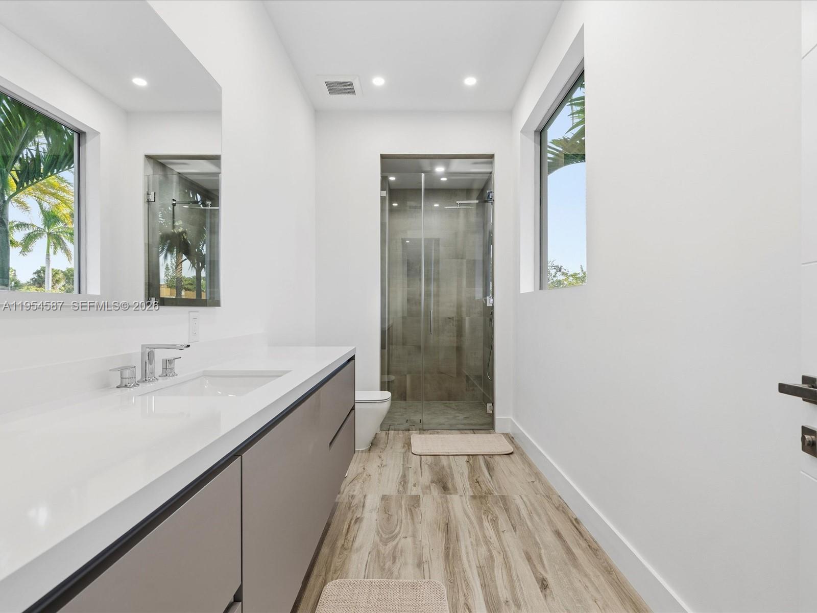 SLS REAL ESTATE 4 - Residential
