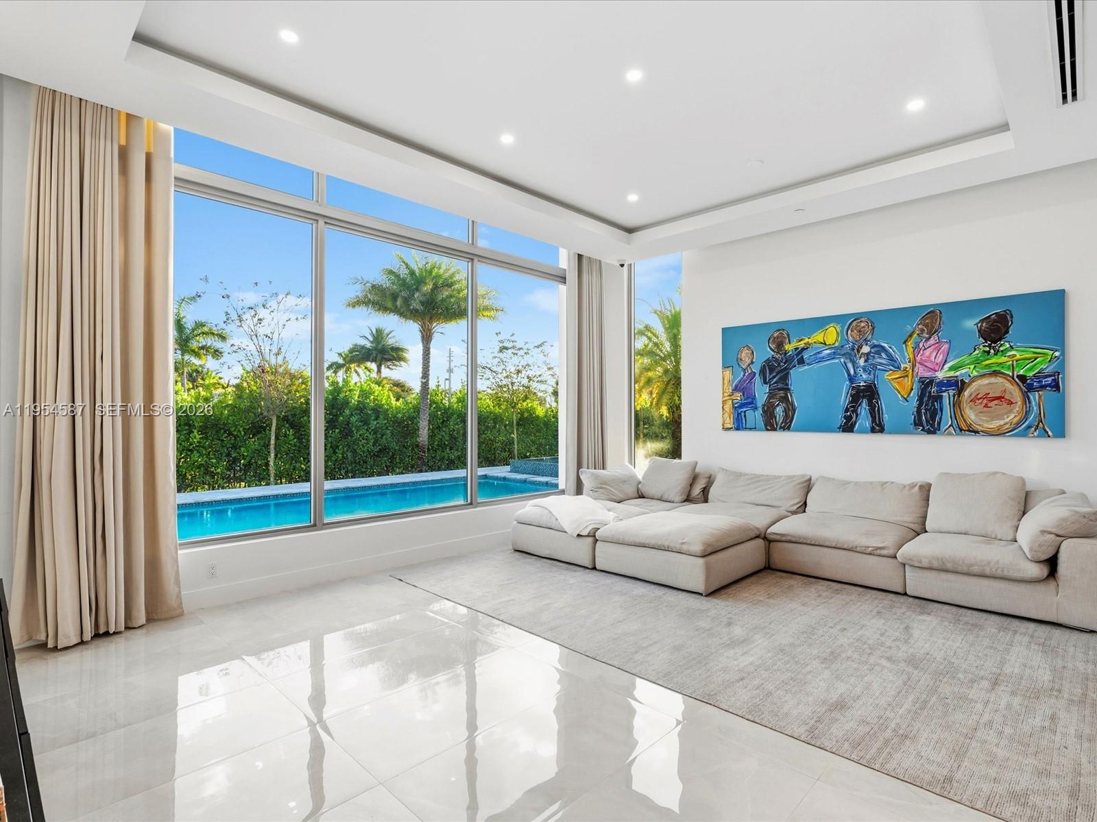 SLS REAL ESTATE 4 - Residential