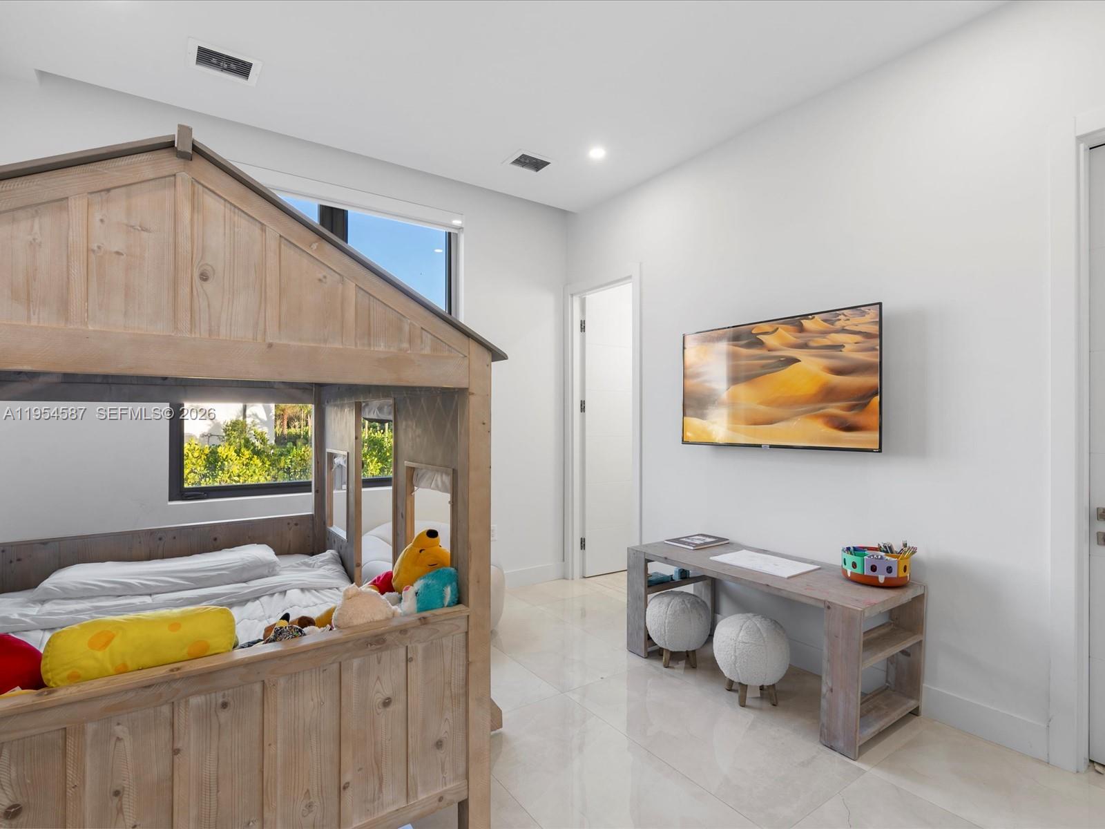 SLS REAL ESTATE 4 - Residential
