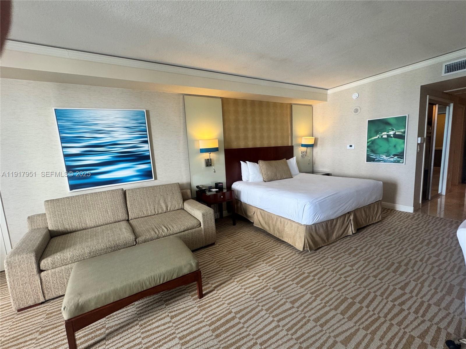 TRUMP INTERNATIONAL SONES - Residential
