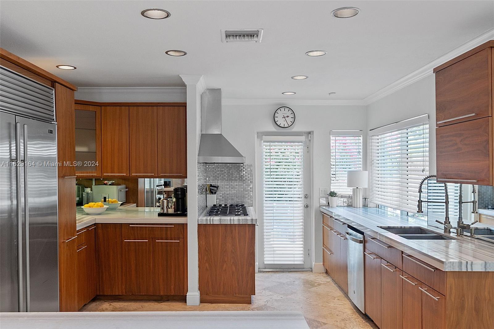 BEACH VIEW ADDN - Residential Lease