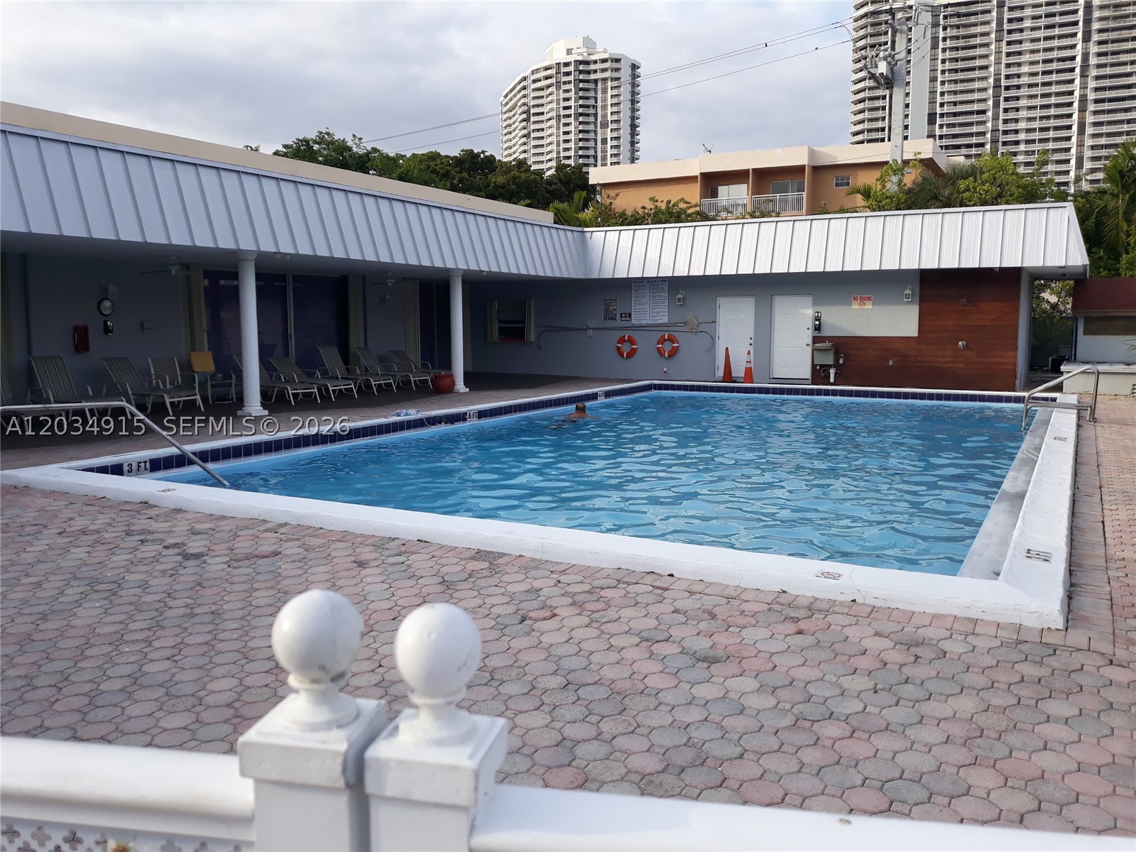 EDEN ISLES CONDO PART 1 - Residential