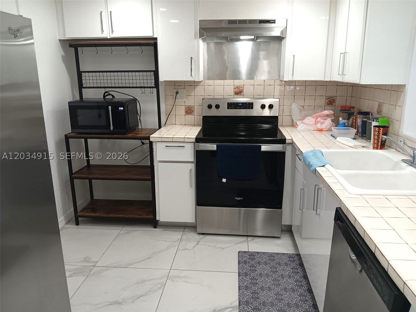 EDEN ISLES CONDO PART 1 - Residential
