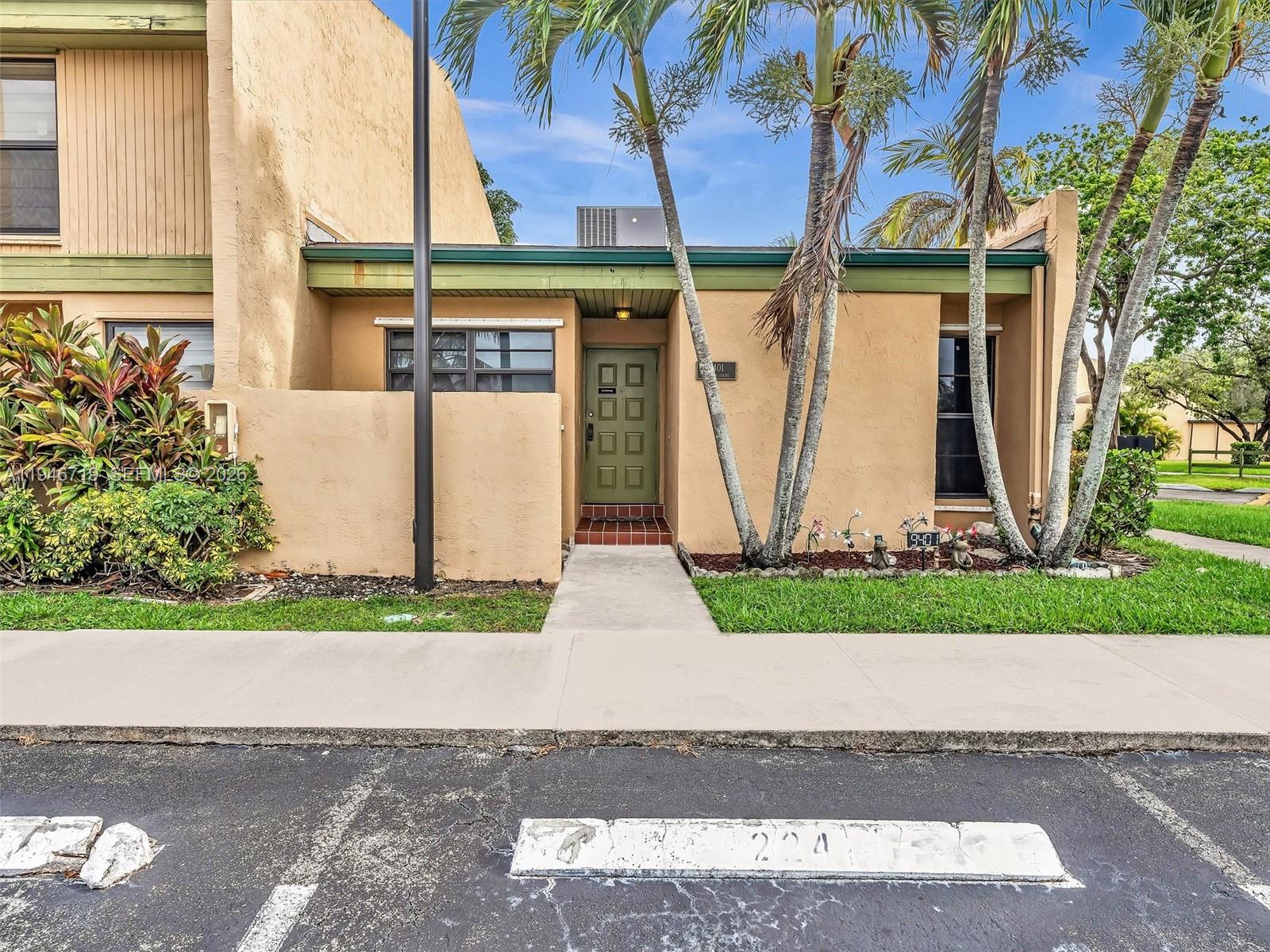 AMAZING OPPURTUNITY FOR A FIRST TIME HOME BUYER OR AN INVESTOR! WESTVIEW TOWNHOMES IS LOCATED IN A HIGHLY SOUGHT-AFTER AREA OF WEST PEMBROKE PINES! CHARMING TWO BEDROOM AND TWO BATH CORNER UNIT WITH A SCREENED IN PATIO. SPLIT FLOOR PLAN WITH LARGE BEDROOMS. THE LIVING AREA IS OPEN AND SPACIOUS. PLENTY OF STORAGE THROUGHOUT THE HOME. ALL THE KITCHEN APPLINCES ARE NEW. AC WAS REPLACED IN 2022. WATER HEATER 2017. ROOF IS 5 YEARS OLD. NEW BATHROOM VANITY IN THE GUEST BATHROOM. NEW LIGHTING AND NEW OUTLETS THROUGHOUT THE HOME. HOA IS PAINTING, REPLACING THE TRIM AND PUTTING IN NEW FENCING. THE HOA COVERS INSURANCE, ROOFS, INTERNET, COMMON AREAS, AND CLUBHOUSE USE.
