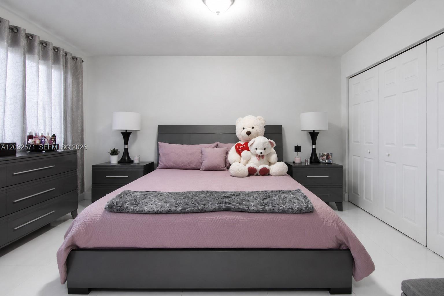 TAMIAMI LAKES TOWNHOUSES - Residential