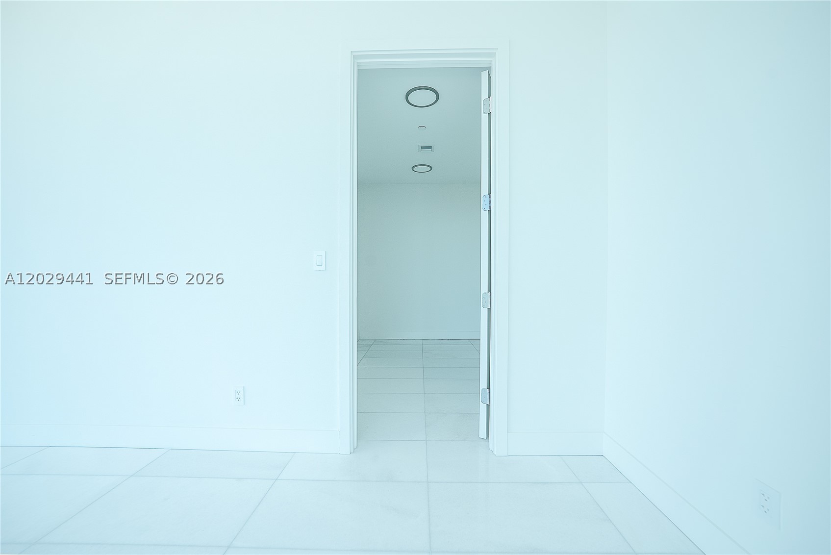 Una Residences - Residential