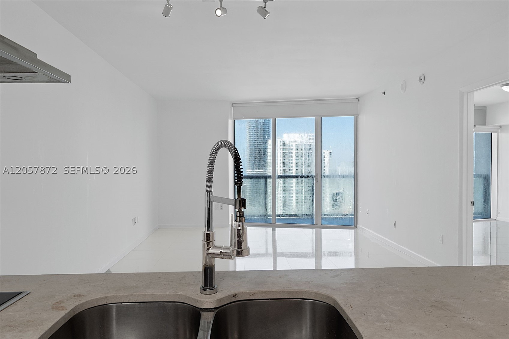 ICON BRICKELL NO TWO - Residential