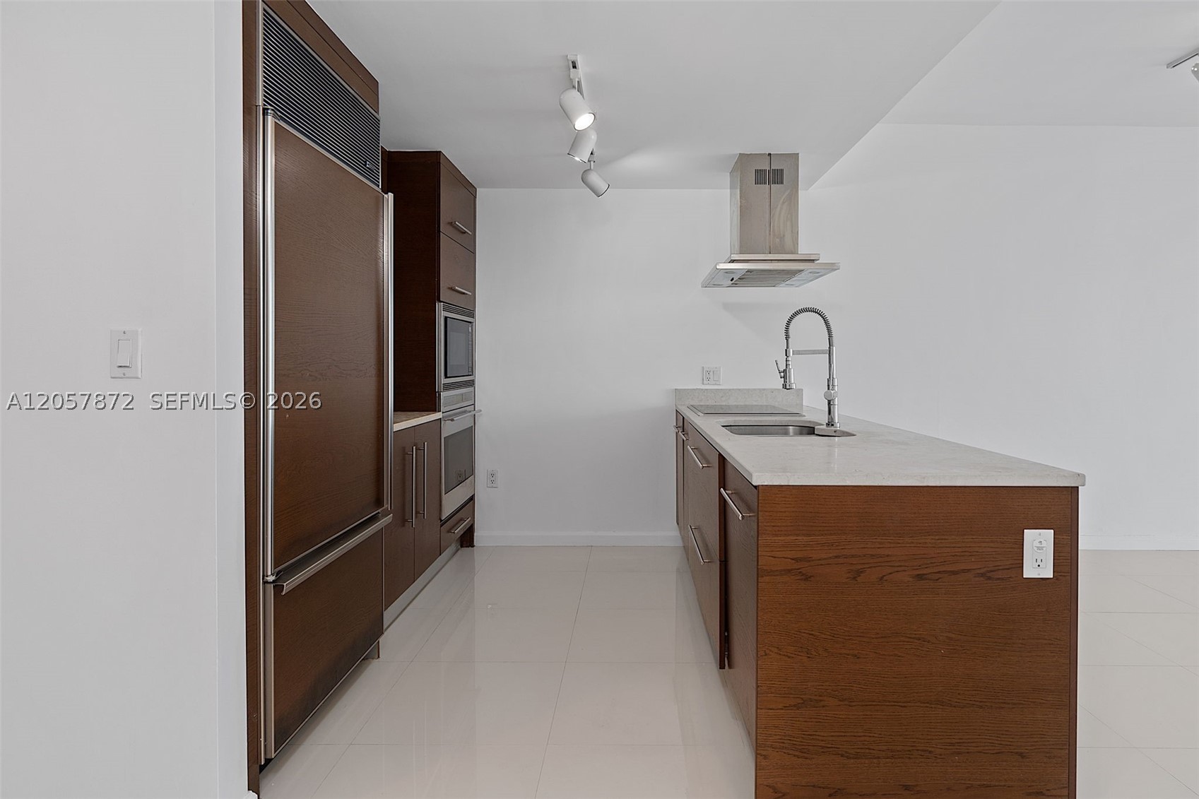 ICON BRICKELL NO TWO - Residential