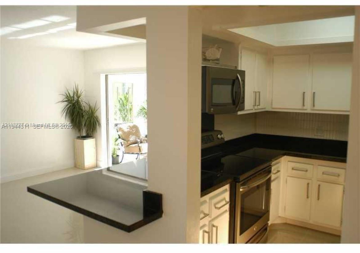 ARROWHEAD CONDO NO II - Residential