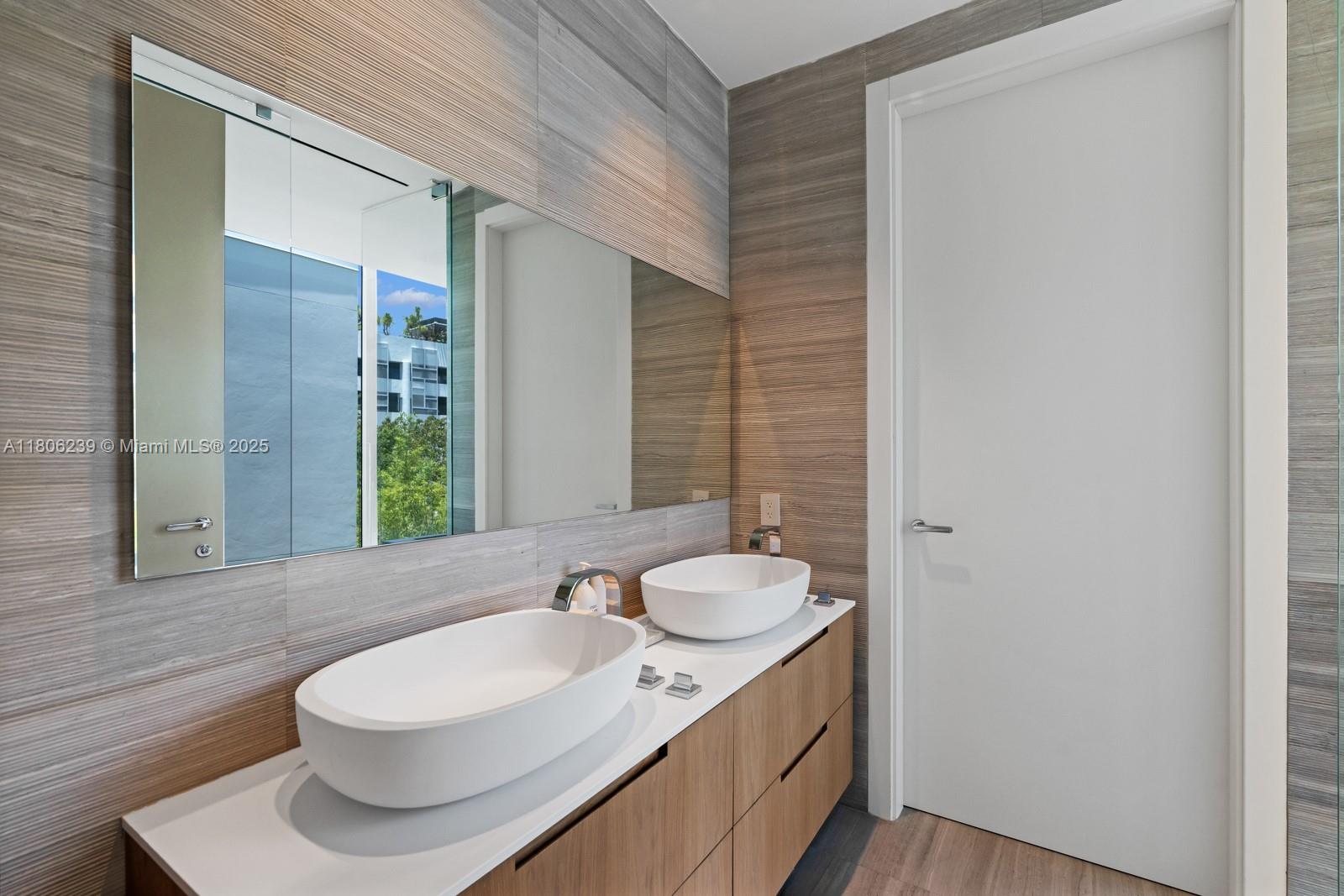 4701 NORTH MERIDIAN CONDO - Residential