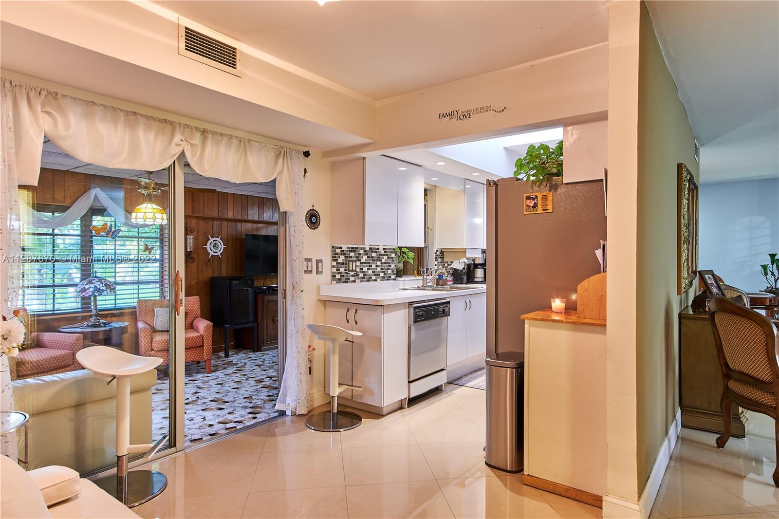 MAINLANDS OF TAMARAC LAKE - Residential