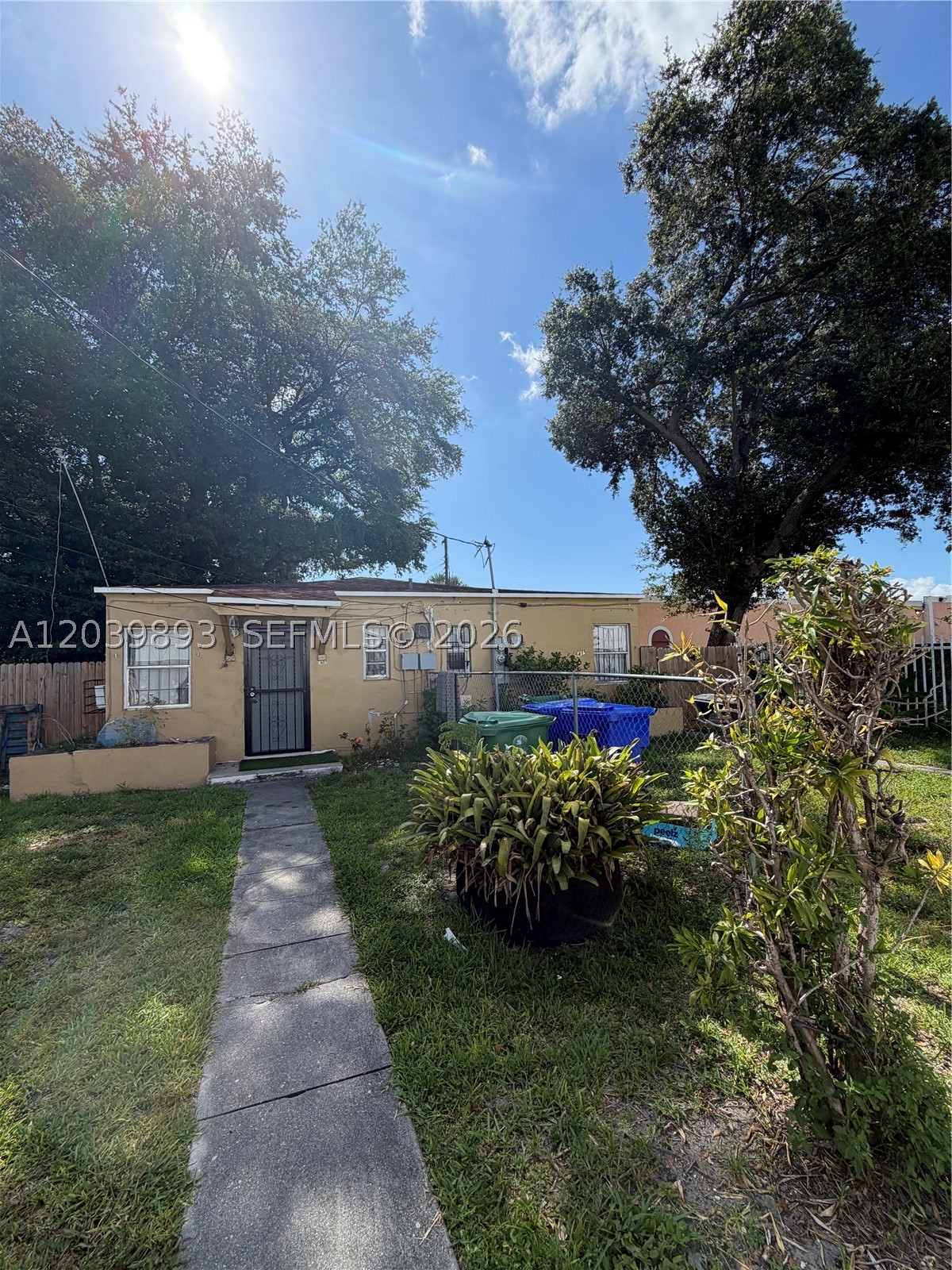 This is an Excellent Duplex investment property opportunity in a centrally located Miami Neighborhood near Major Highways and Windwood, Downtown and Miami Beach