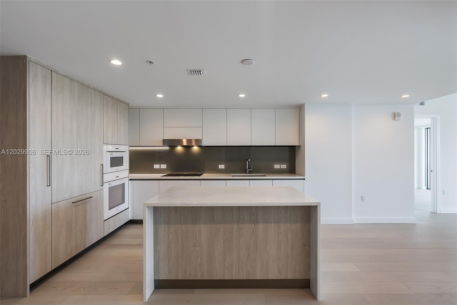 BAY HARBOR ISLAND - Residential