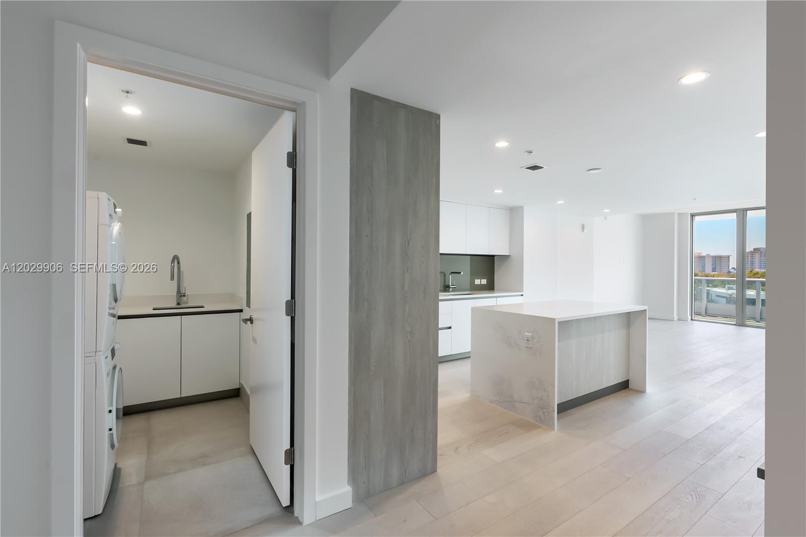 BAY HARBOR ISLAND - Residential