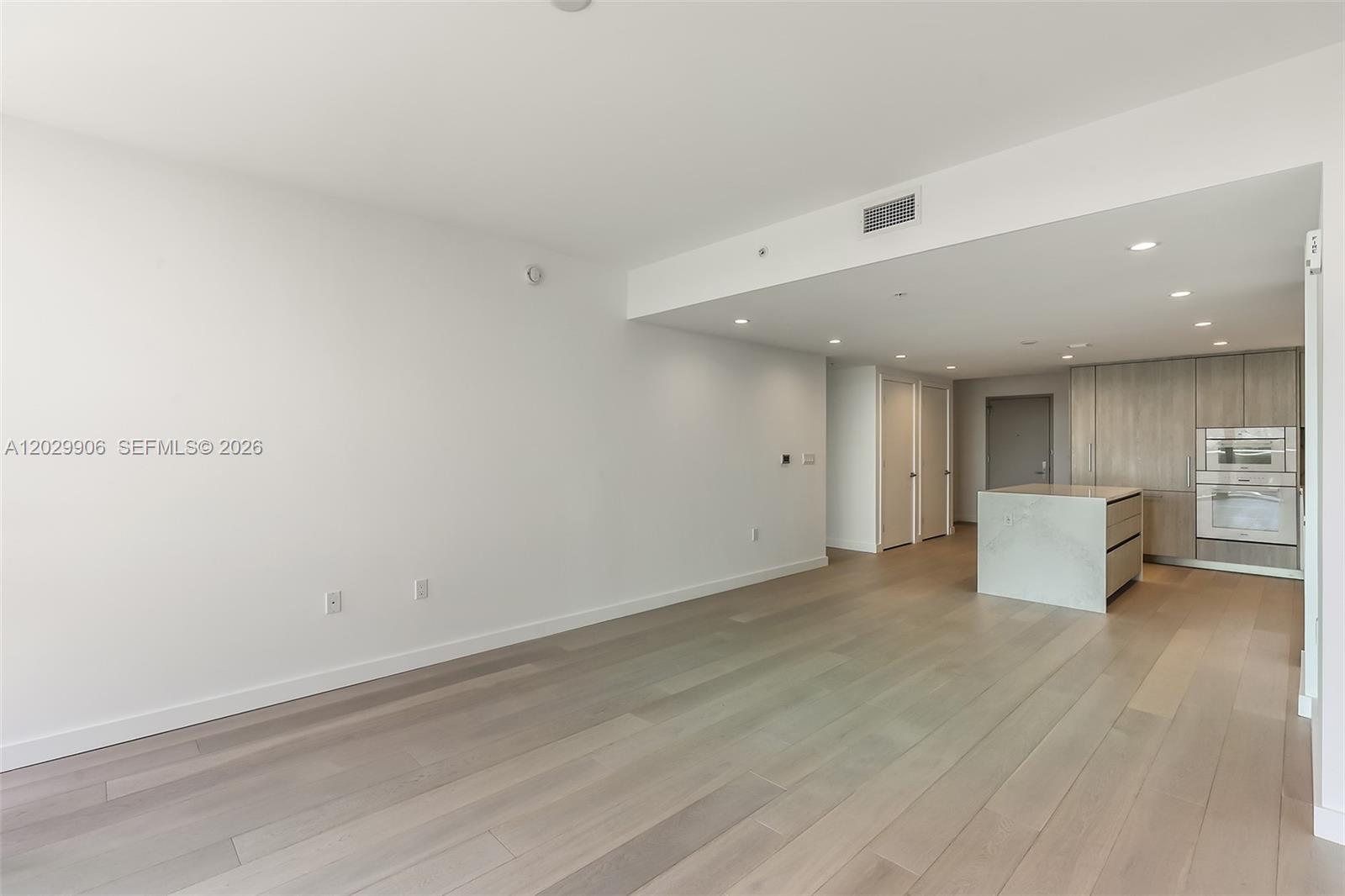 BAY HARBOR ISLAND - Residential