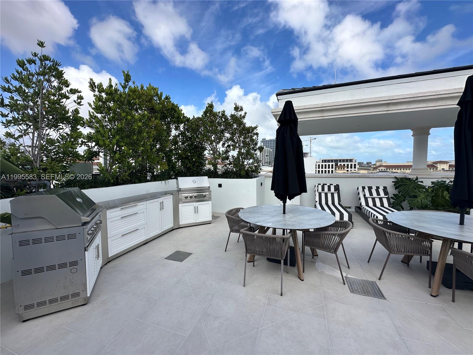 The Avenue Coral Gables - Residential