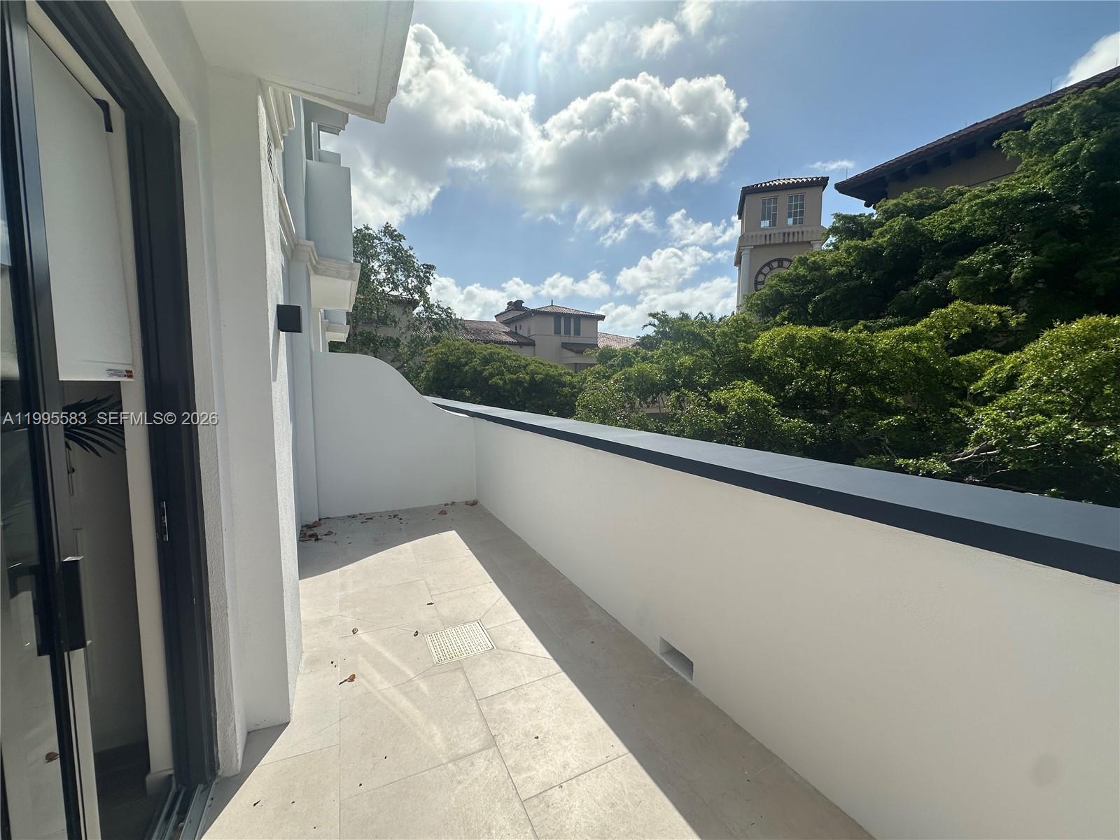 The Avenue Coral Gables - Residential