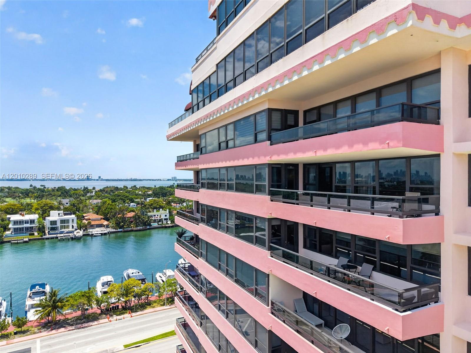 THE ALEXANDER CONDO - Residential