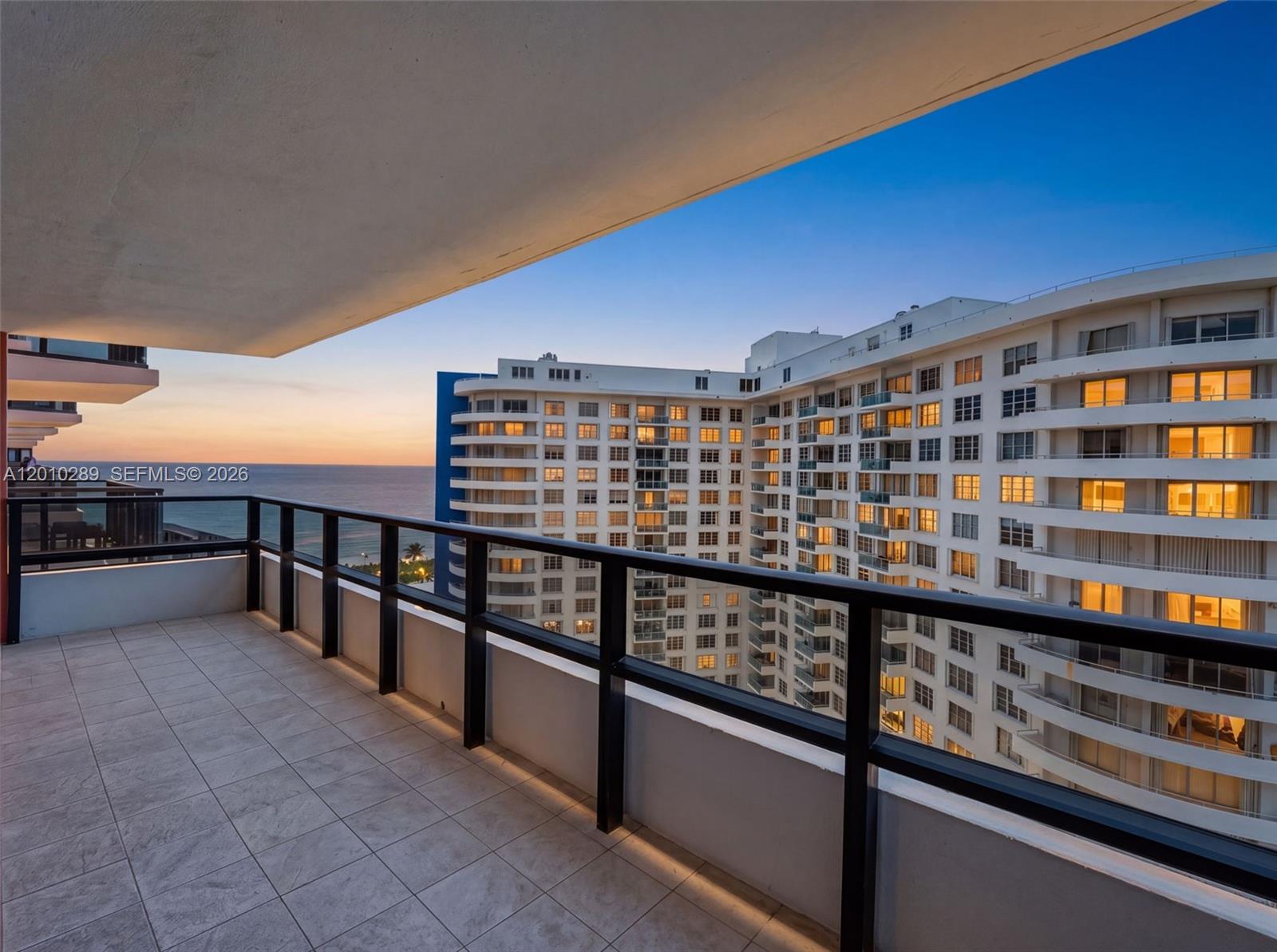 THE ALEXANDER CONDO - Residential