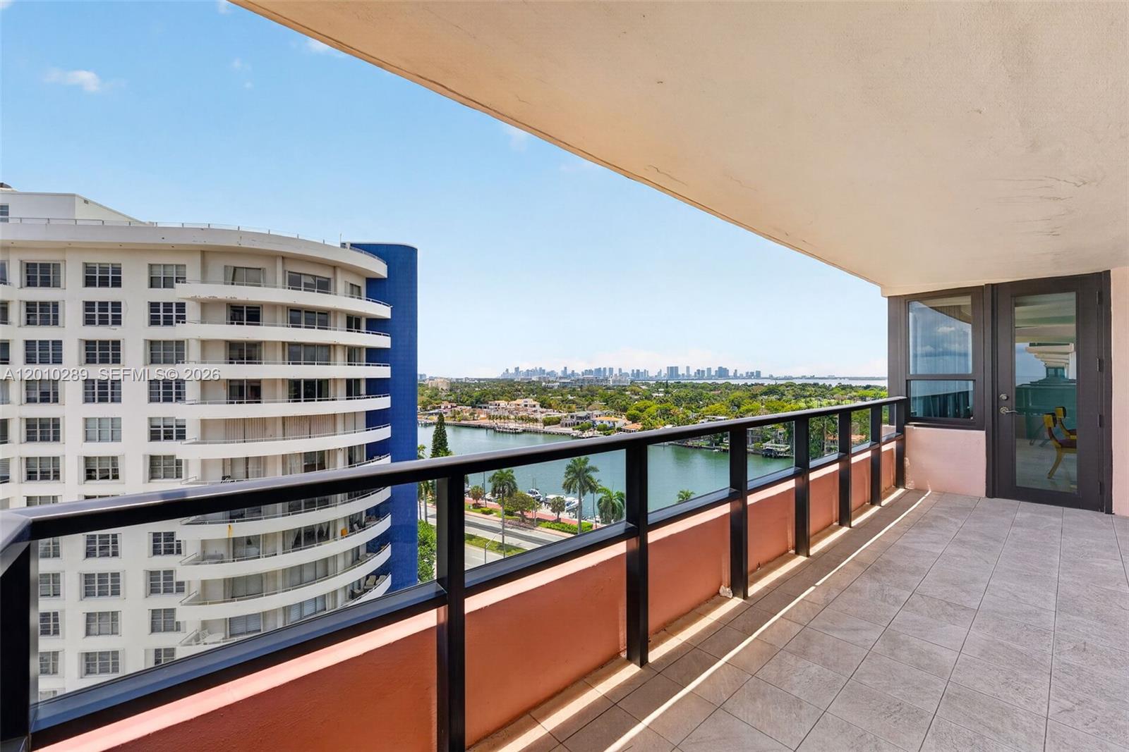 THE ALEXANDER CONDO - Residential