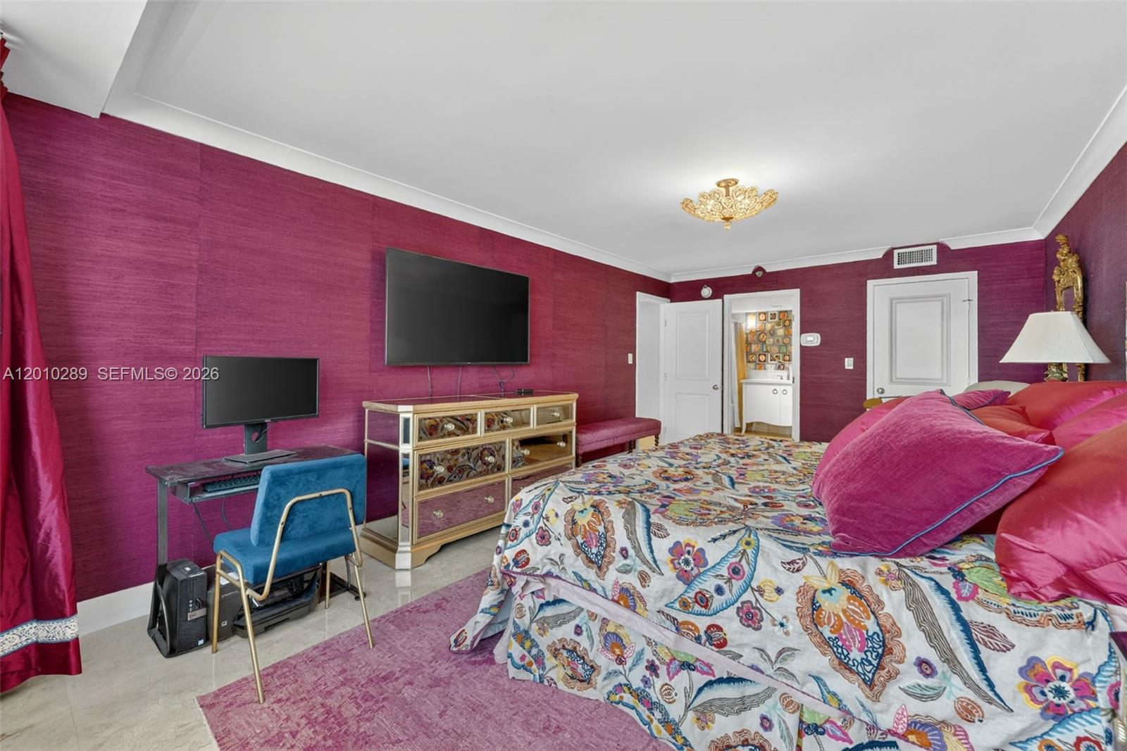 THE ALEXANDER CONDO - Residential