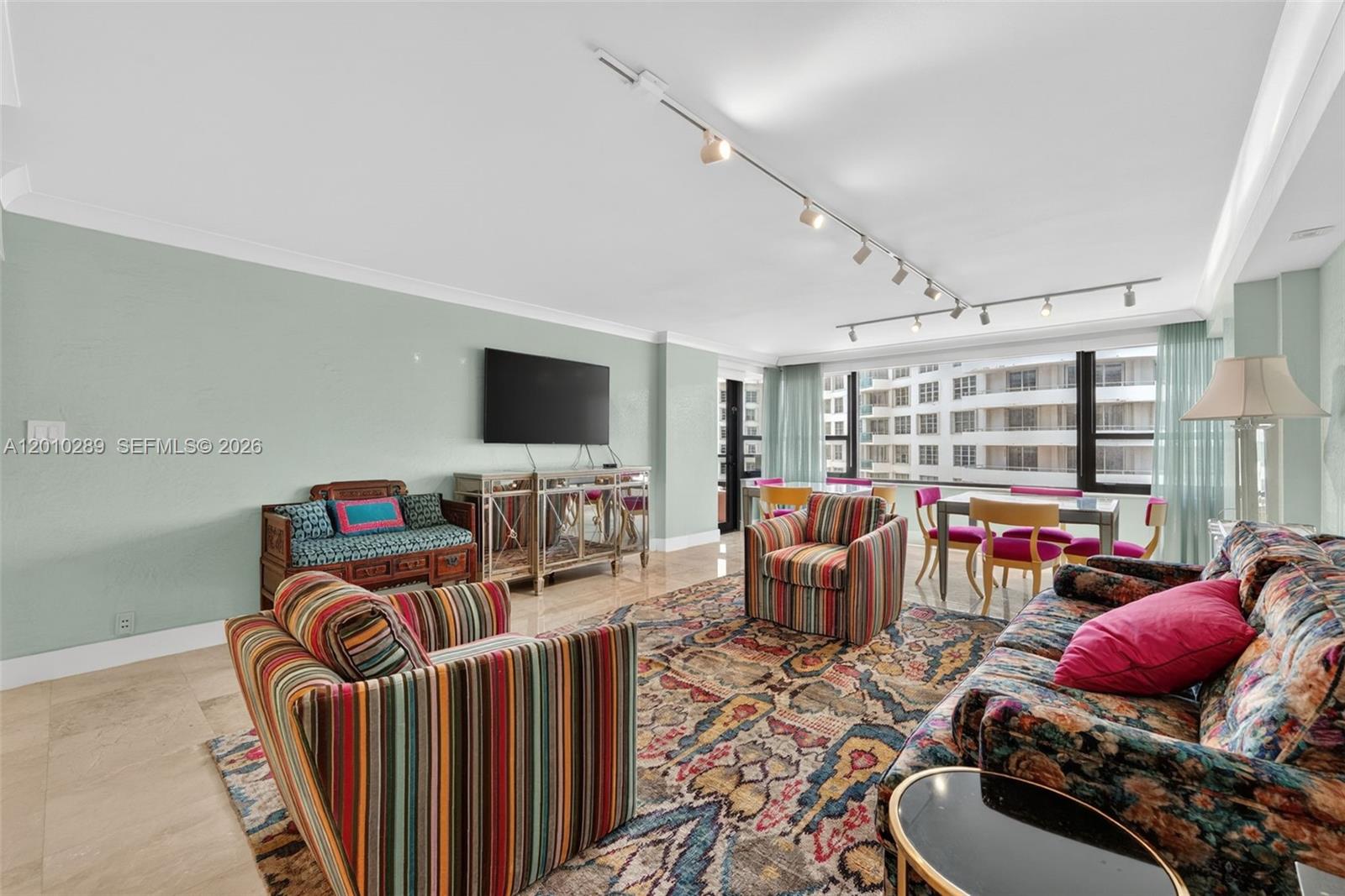 THE ALEXANDER CONDO - Residential