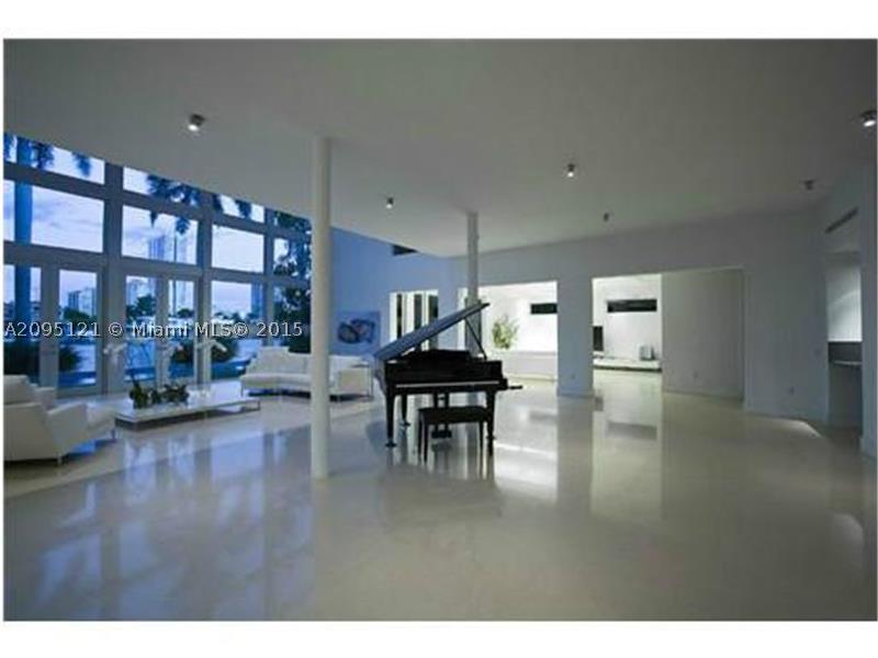 LA GORCE ISLAND - Residential