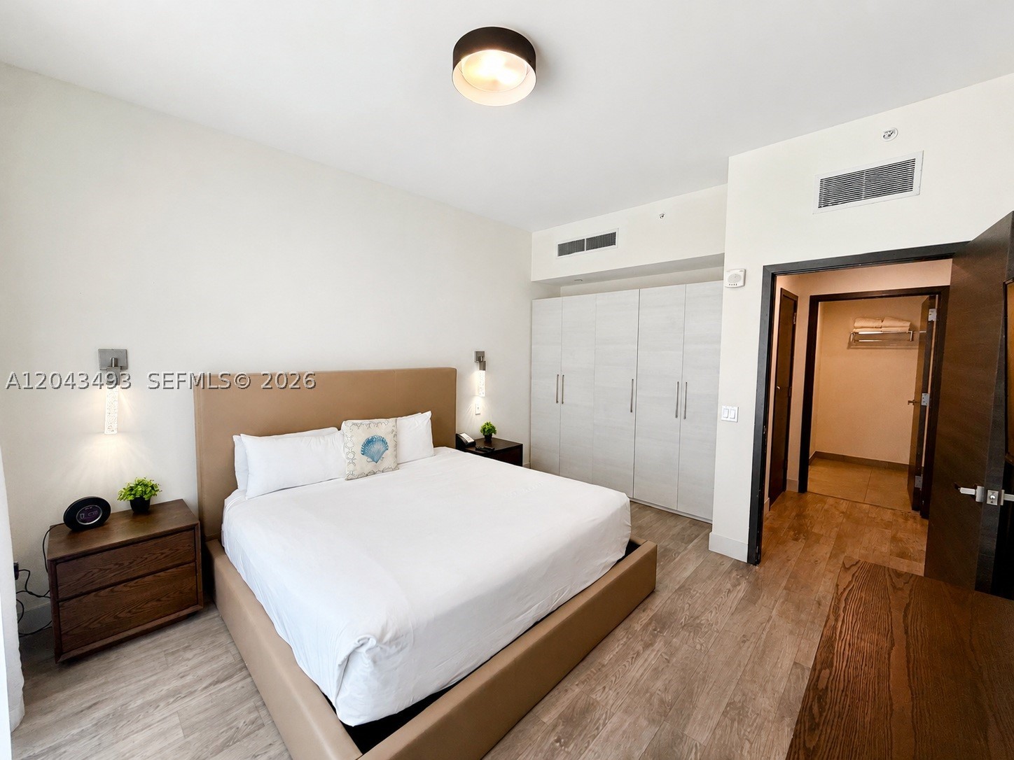 COSTA HOLLYWOOD CONDO - Residential