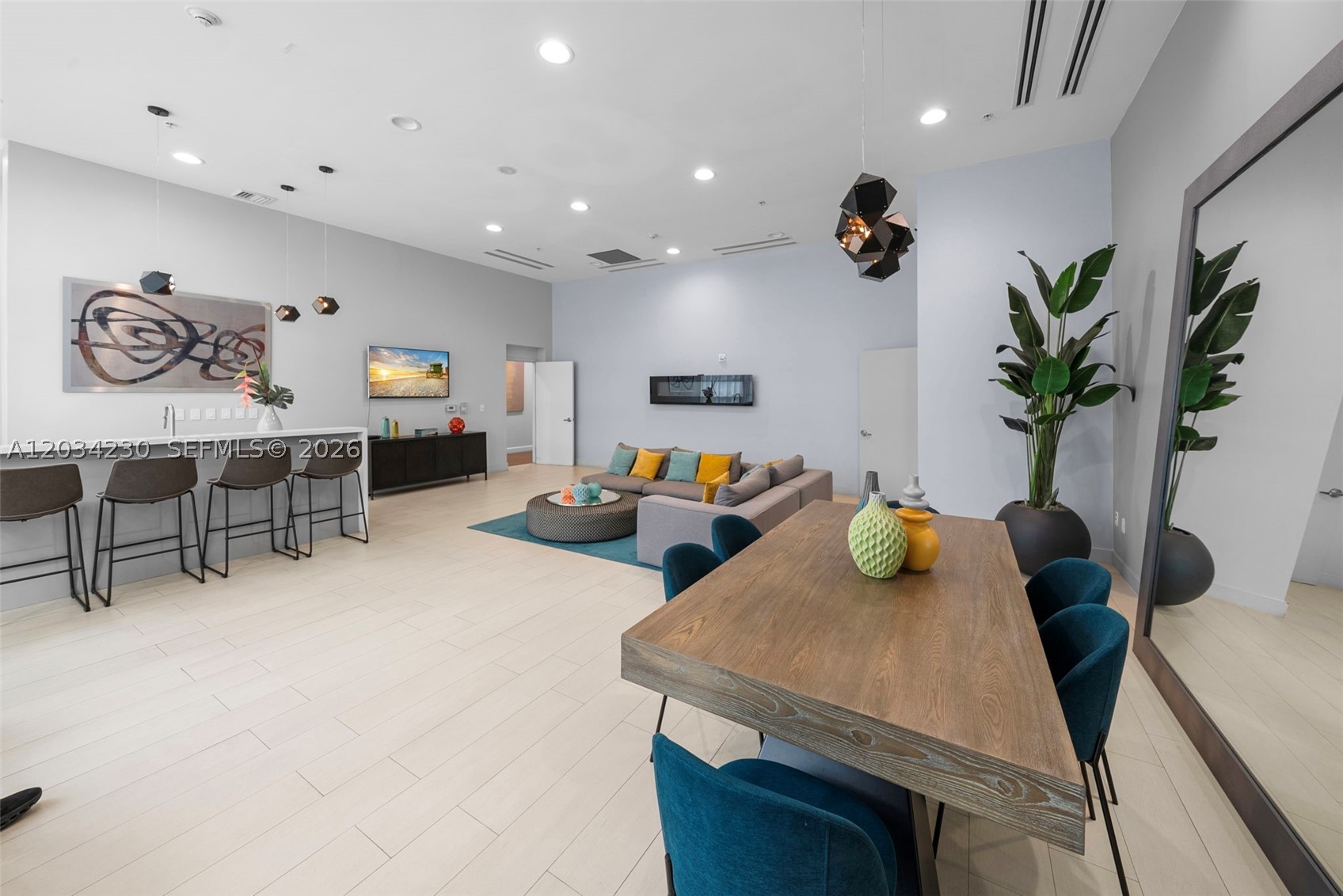 ONYX ON THE BAY CONDO - Residential