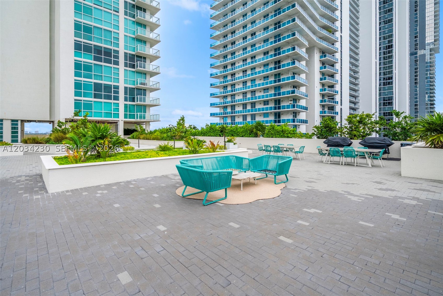 ONYX ON THE BAY CONDO - Residential